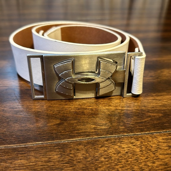 White Leather Under Armour Belt XL - Picture 1 of 3